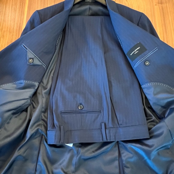 Banana Republic Suit - Picture 2 of 6